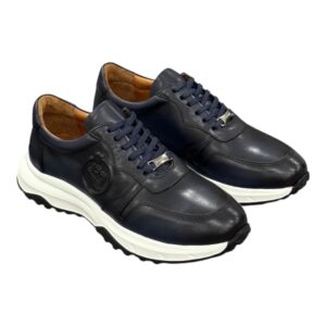 Sneaker bleu patiné