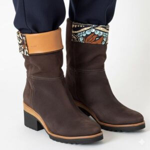 Bottes originales mi-mollets customisées et réversibles Pointure 39