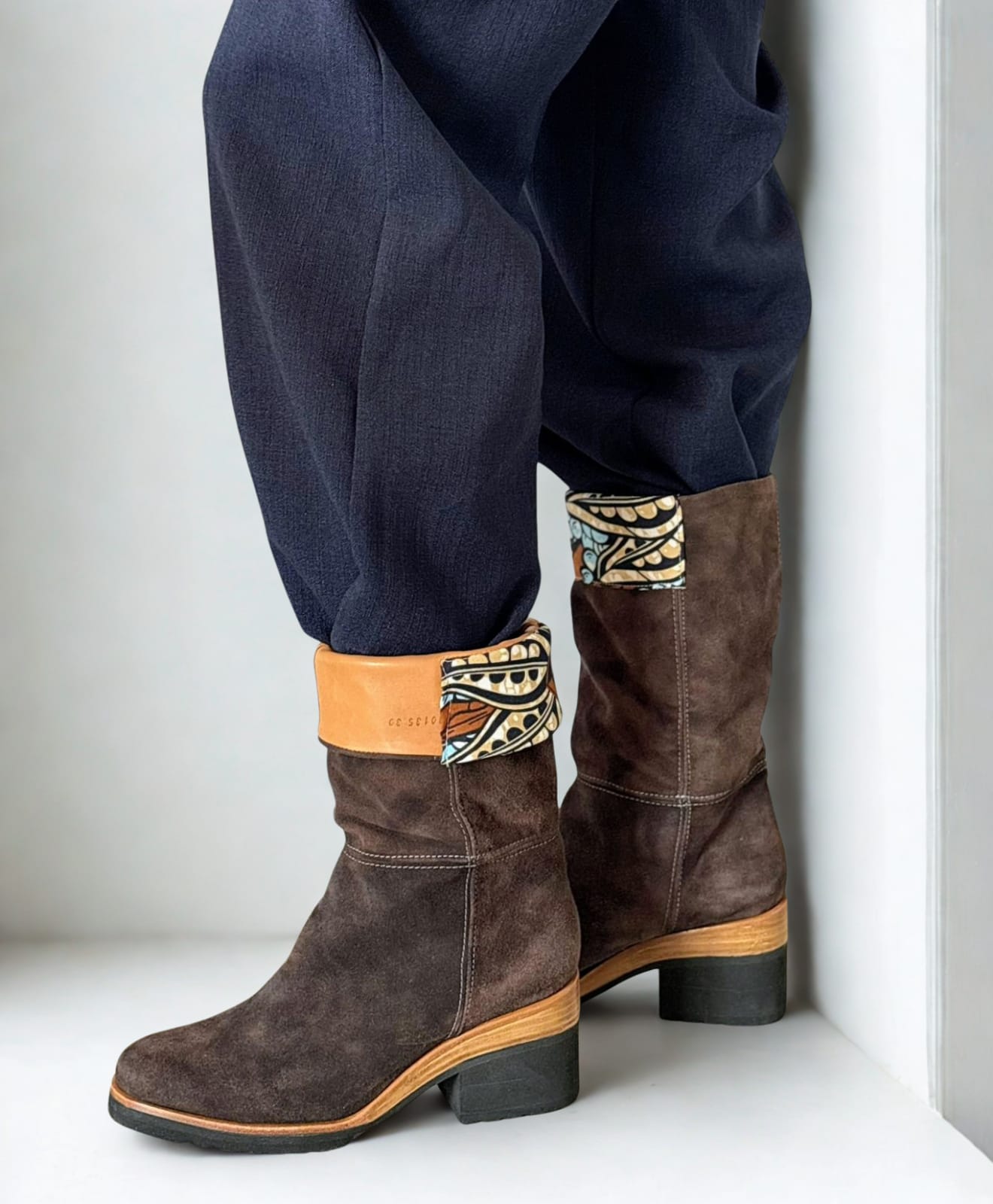 Bottes originales mi-mollets customisées et réversibles Pointure 39 – Image 2