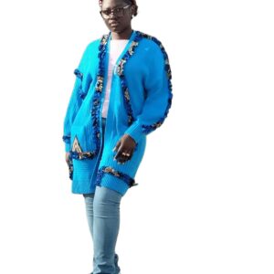Cardigan bleu customisé avec frise en pagne taille XL
